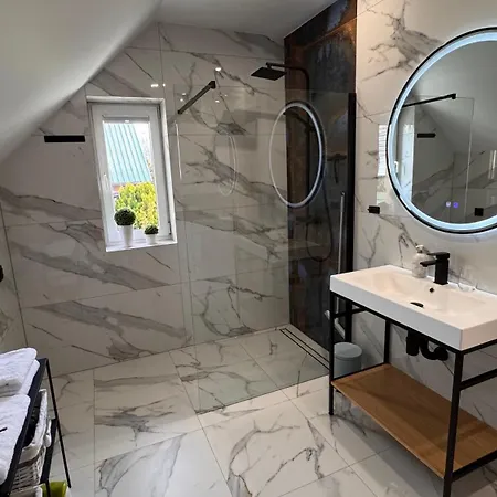 Zagrodek Pizza & Luksusowe 4 I 9 Osob Gory Jezioro Sala Imprezowa Apartman