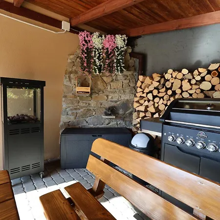 Apartman Zagrodek Pizza & Luksusowe 4 I 9 Osob Gory Jezioro Sala Imprezowa Gródek Nad Dunajcem